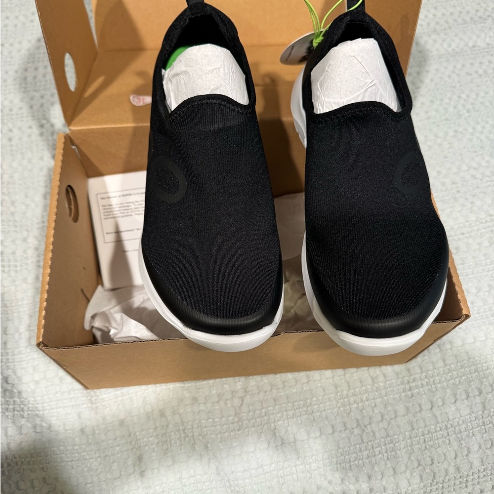 OOFOS 00mg Sport Slip-On Sneaker - Women's  NWT